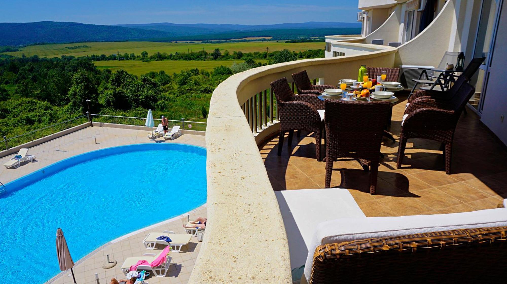 Апартаменти Сънбрийз - Sunbreeze Apartments بايالا المظهر الخارجي الصورة